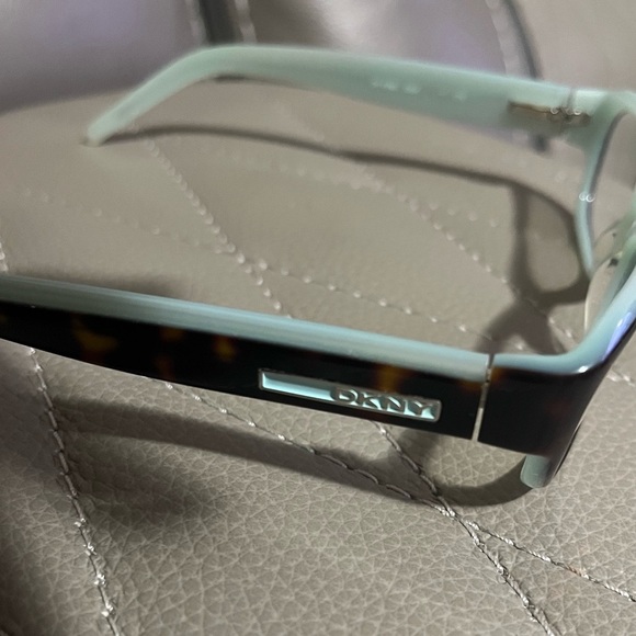 DKNY Brown Classic Glasses with Tortoiseshell Pattern - Picture 3 of 12